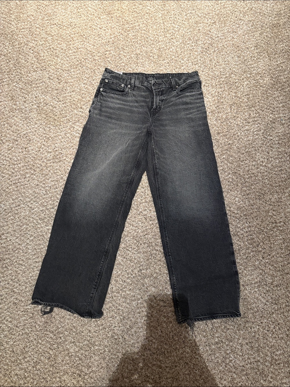 American Eagle High-Rise Wide Leg Women's Stovepipe Jeans in Washed Black